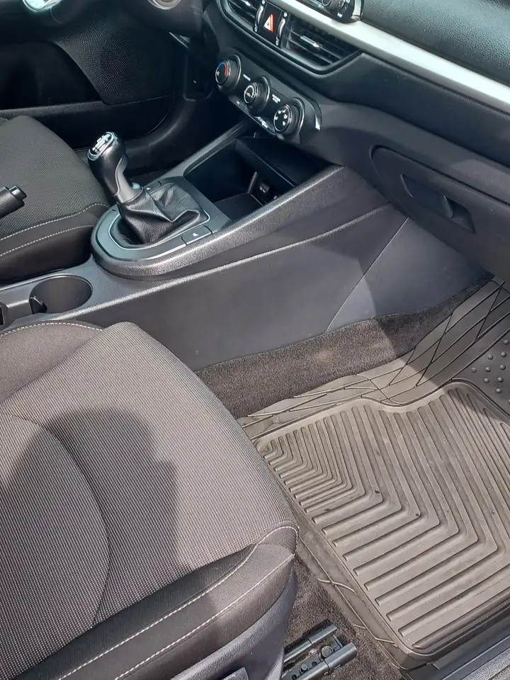 Kia Forte снимка Kia Forte