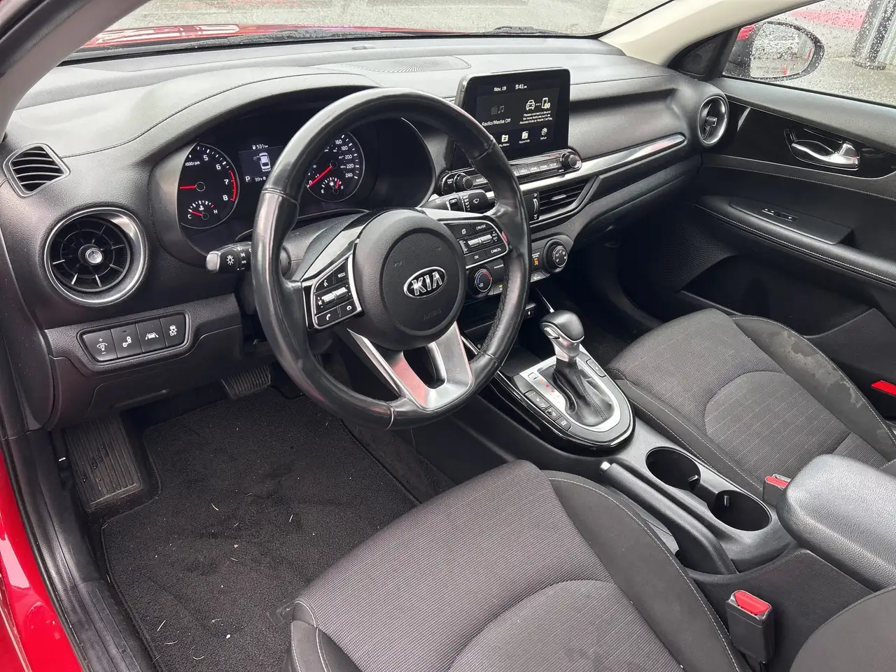 Kia Forte снимка Kia Forte
