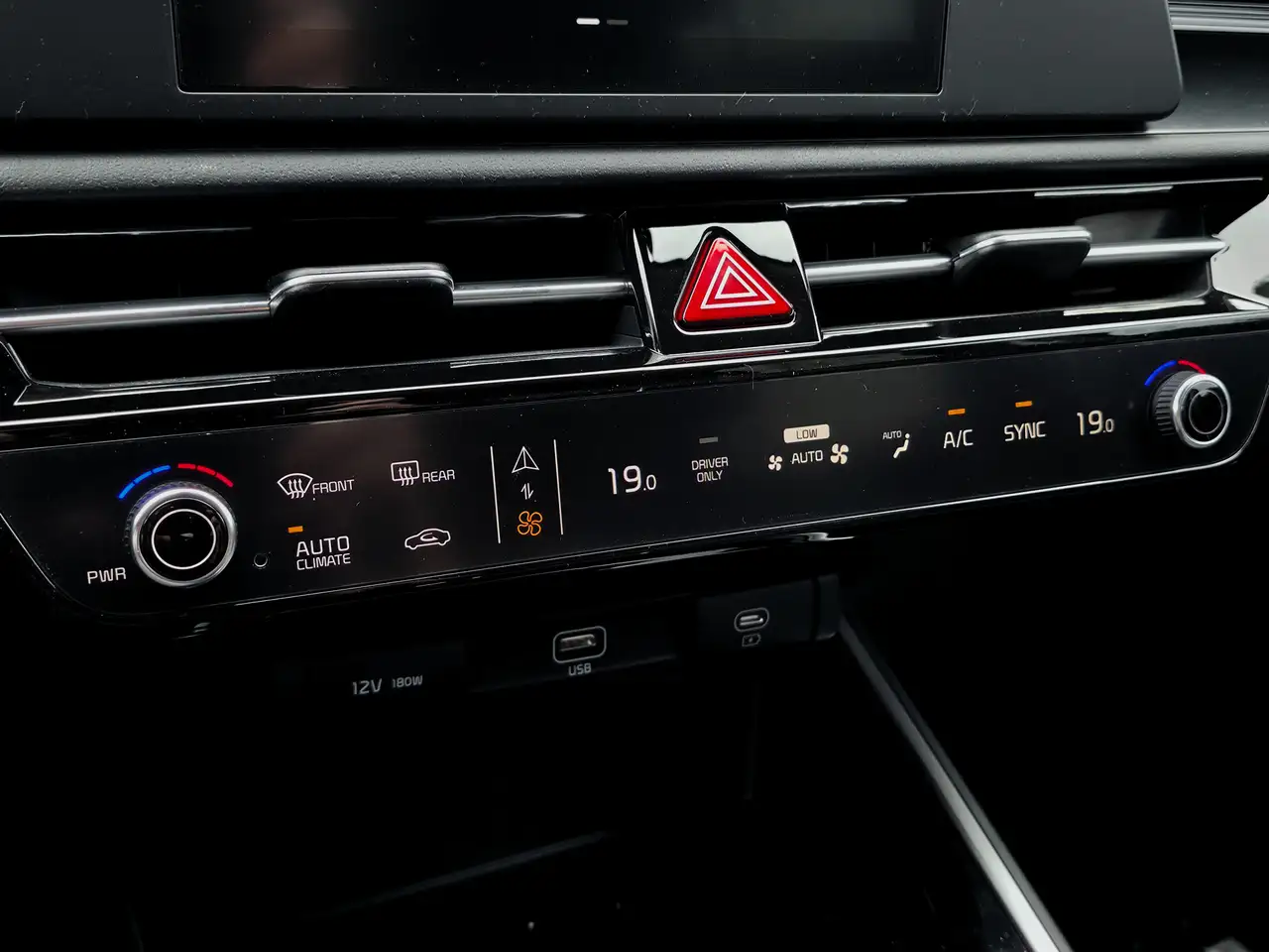 Kia Niro снимка Kia Niro