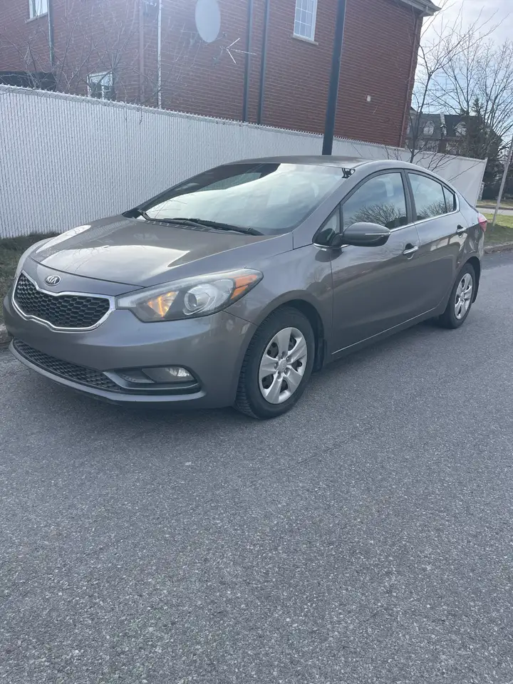 Kia Forte снимка Kia Forte
