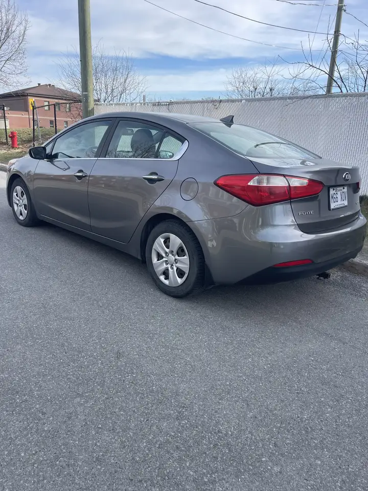 Kia Forte снимка Kia Forte