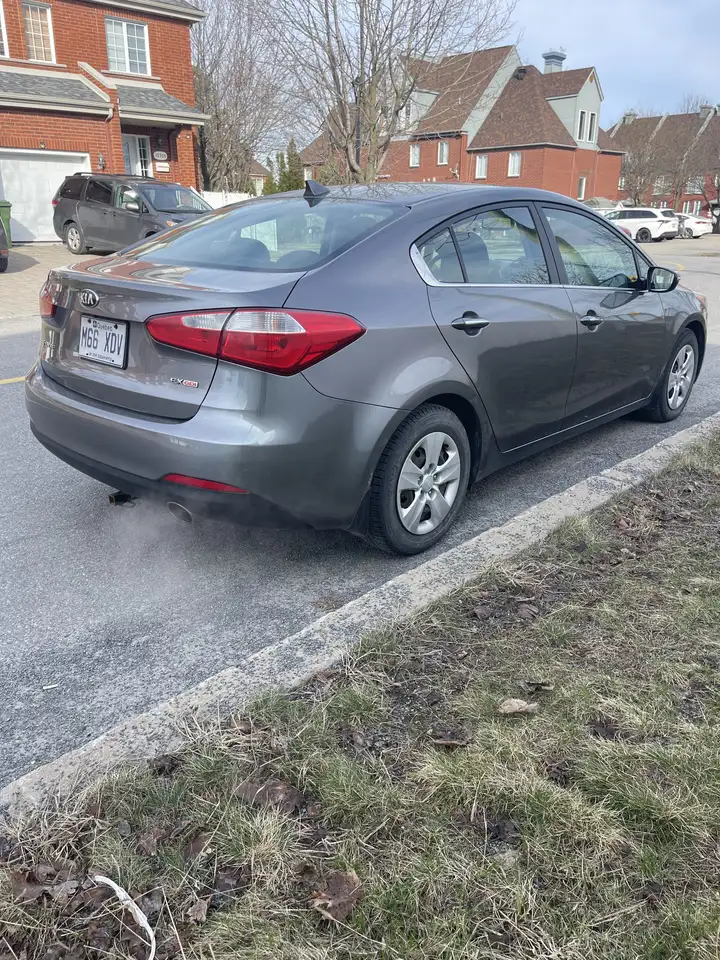 Kia Forte снимка Kia Forte
