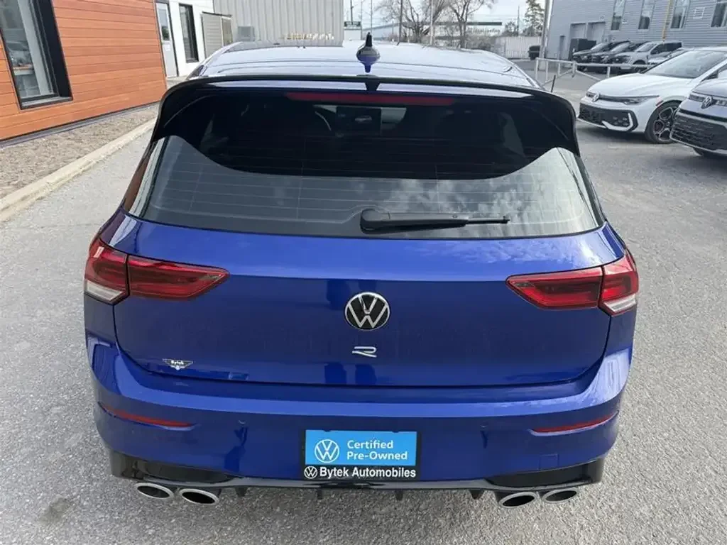 Volkswagen Golf R снимка Volkswagen Golf R