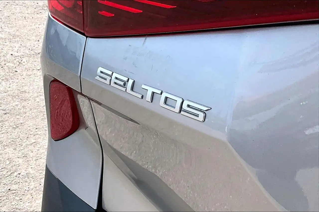Kia Seltos photo Kia Seltos