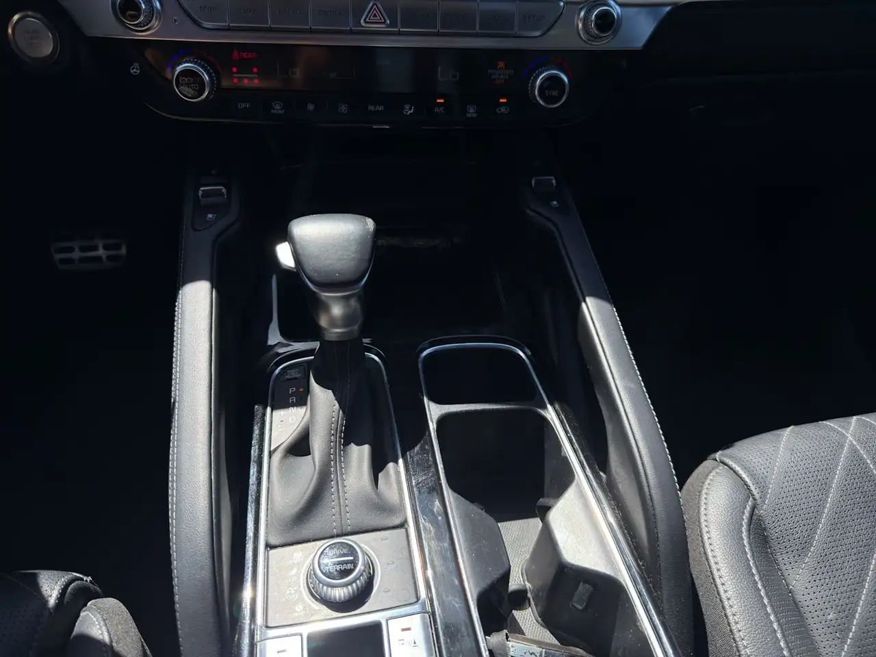 Kia Telluride photo Kia Telluride