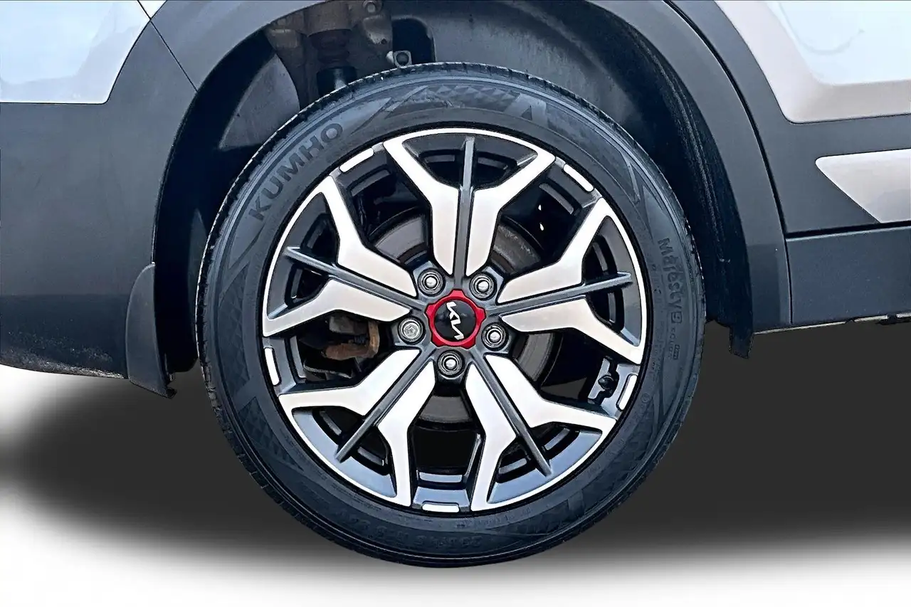 Kia Seltos photo Kia Seltos
