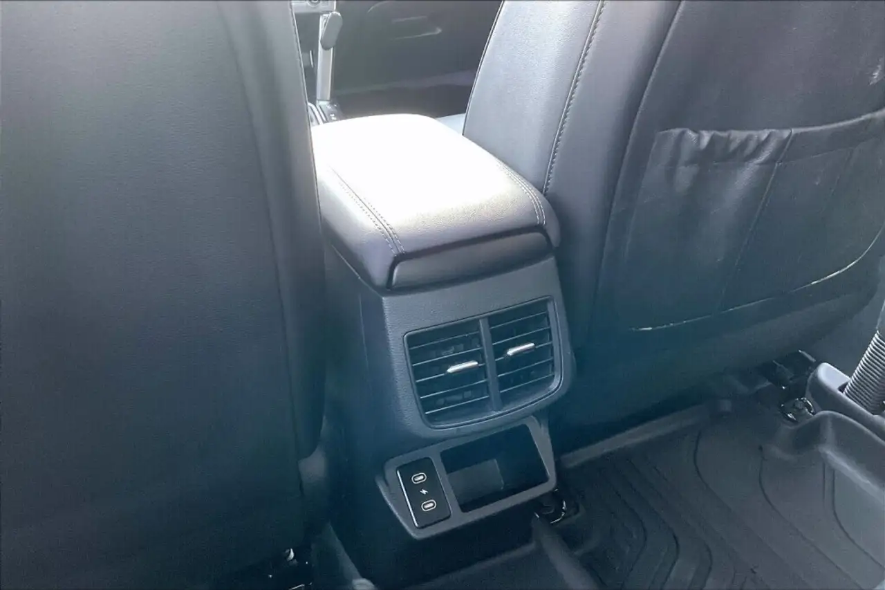 Kia Seltos снимка Kia Seltos