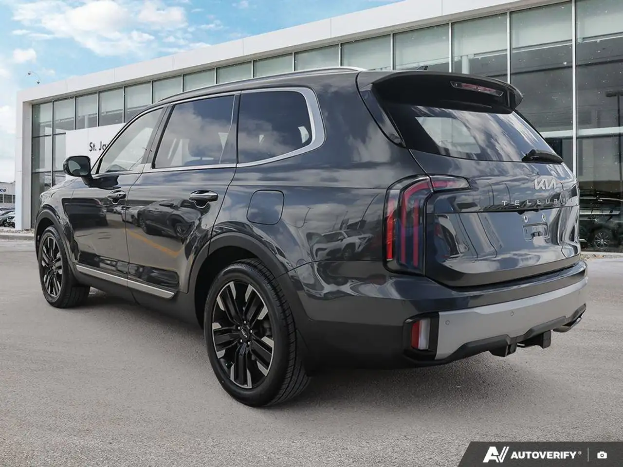 Kia Telluride снимка Kia Telluride