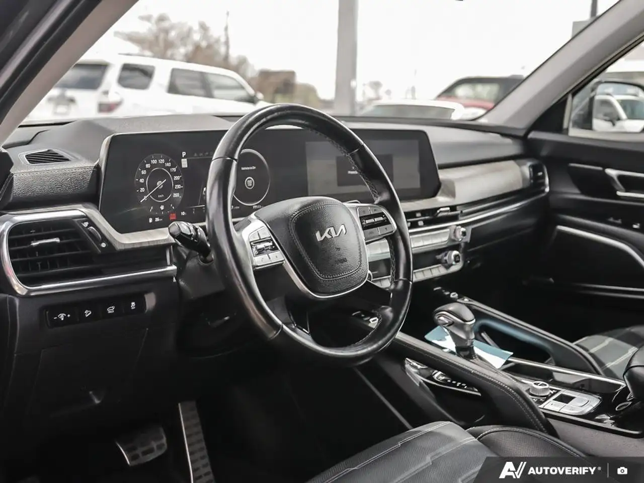 Kia Telluride снимка Kia Telluride