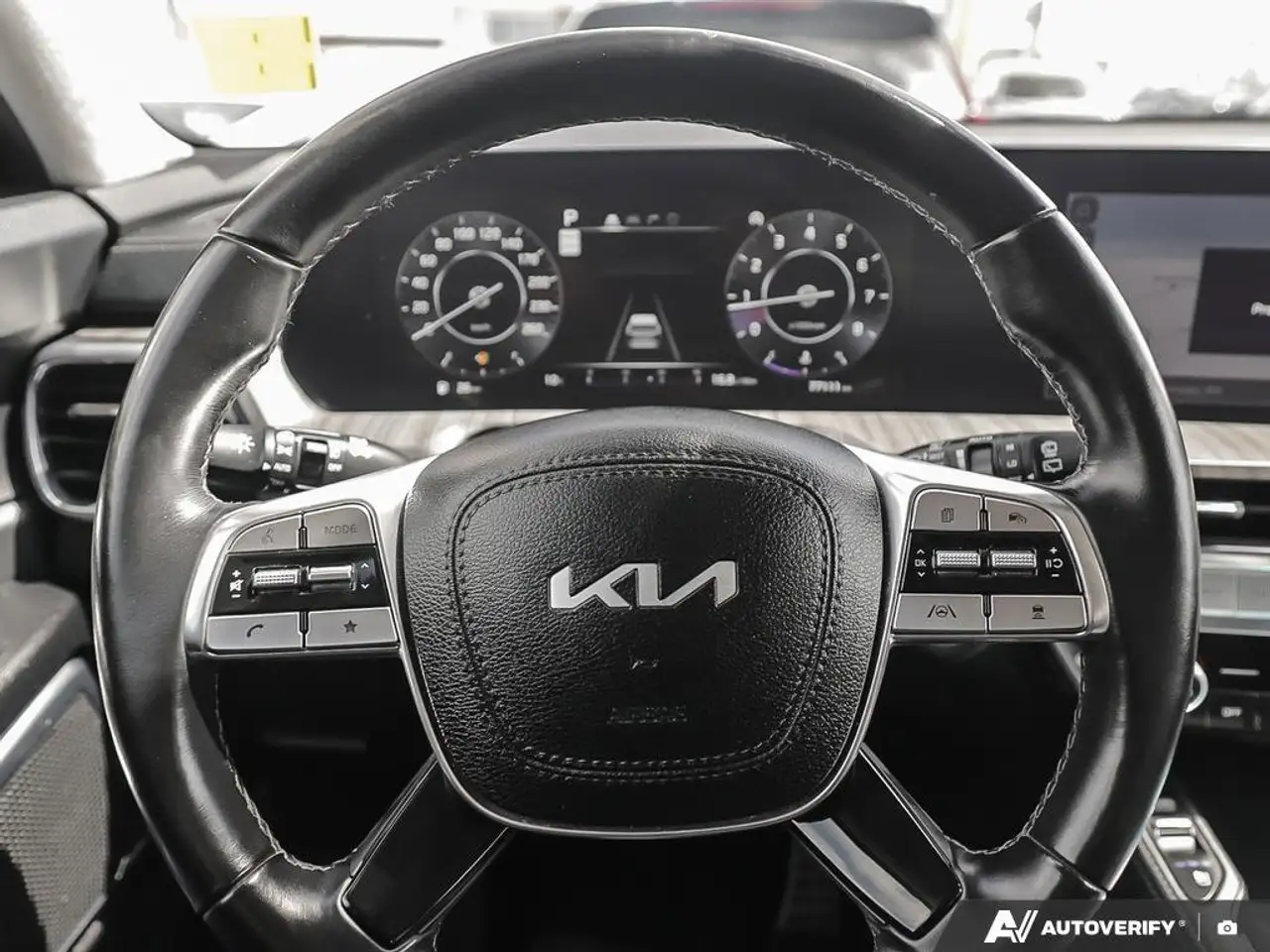 Kia Telluride снимка Kia Telluride