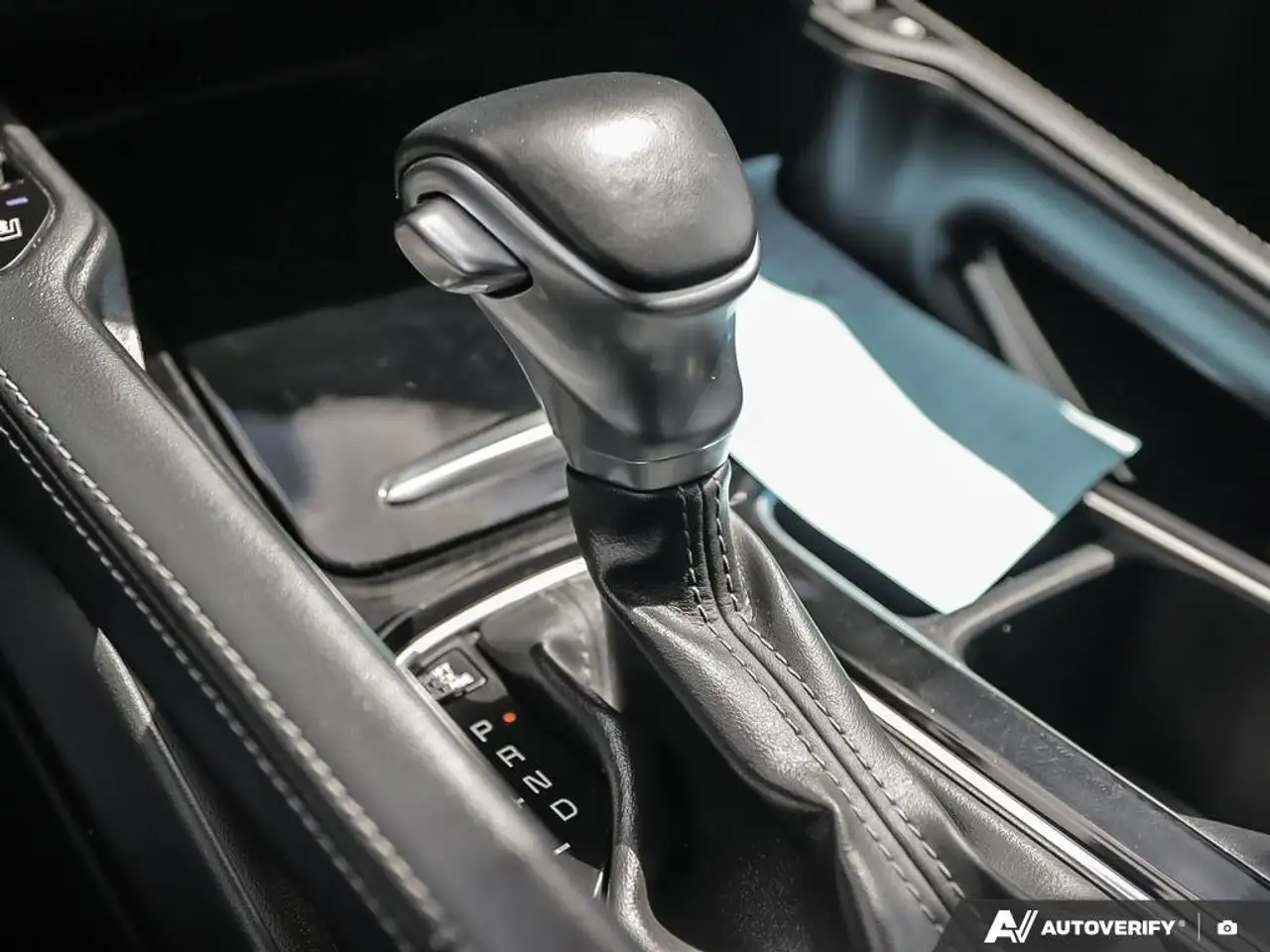 Kia Telluride снимка Kia Telluride