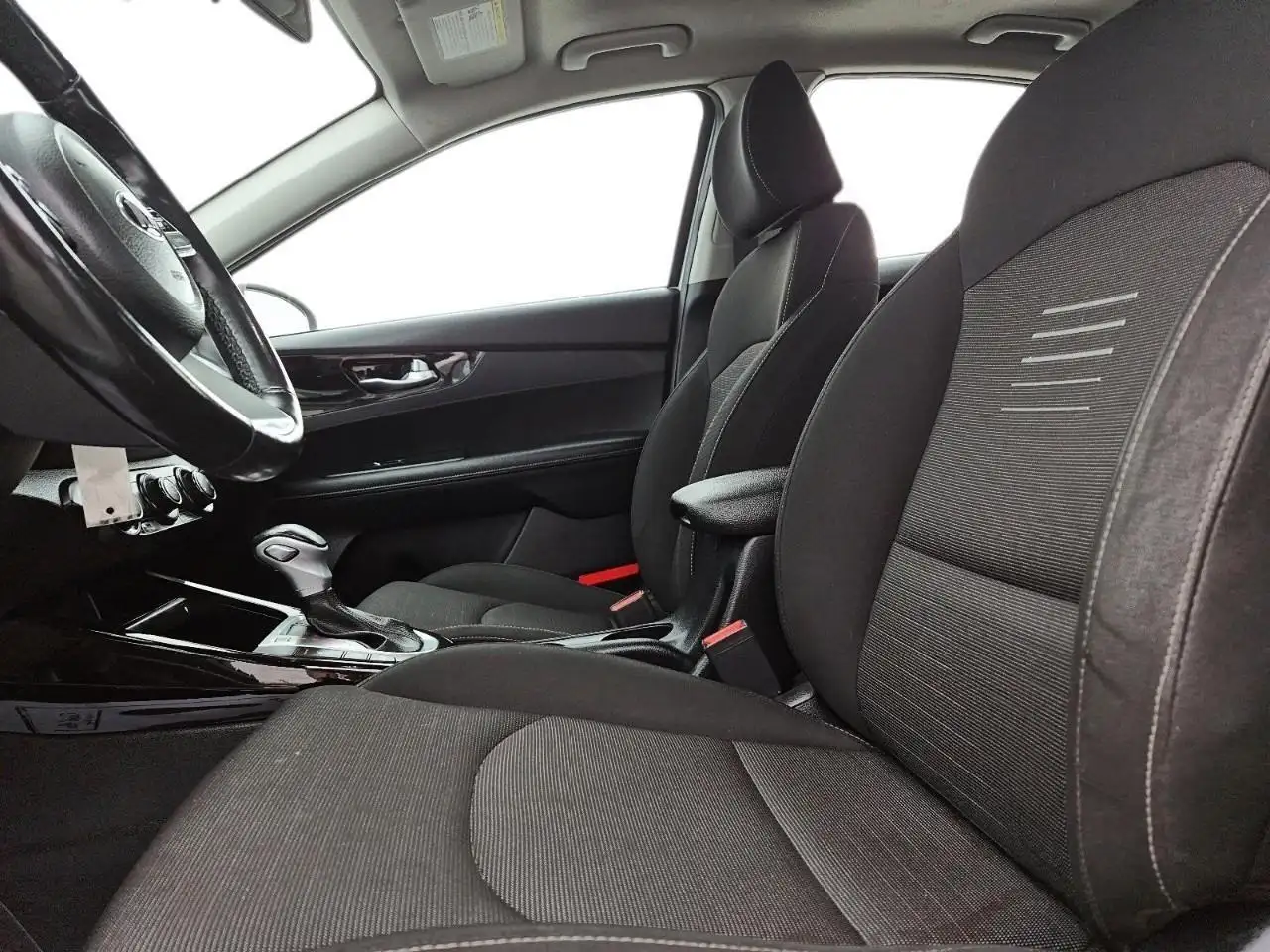 Kia Forte снимка Kia Forte