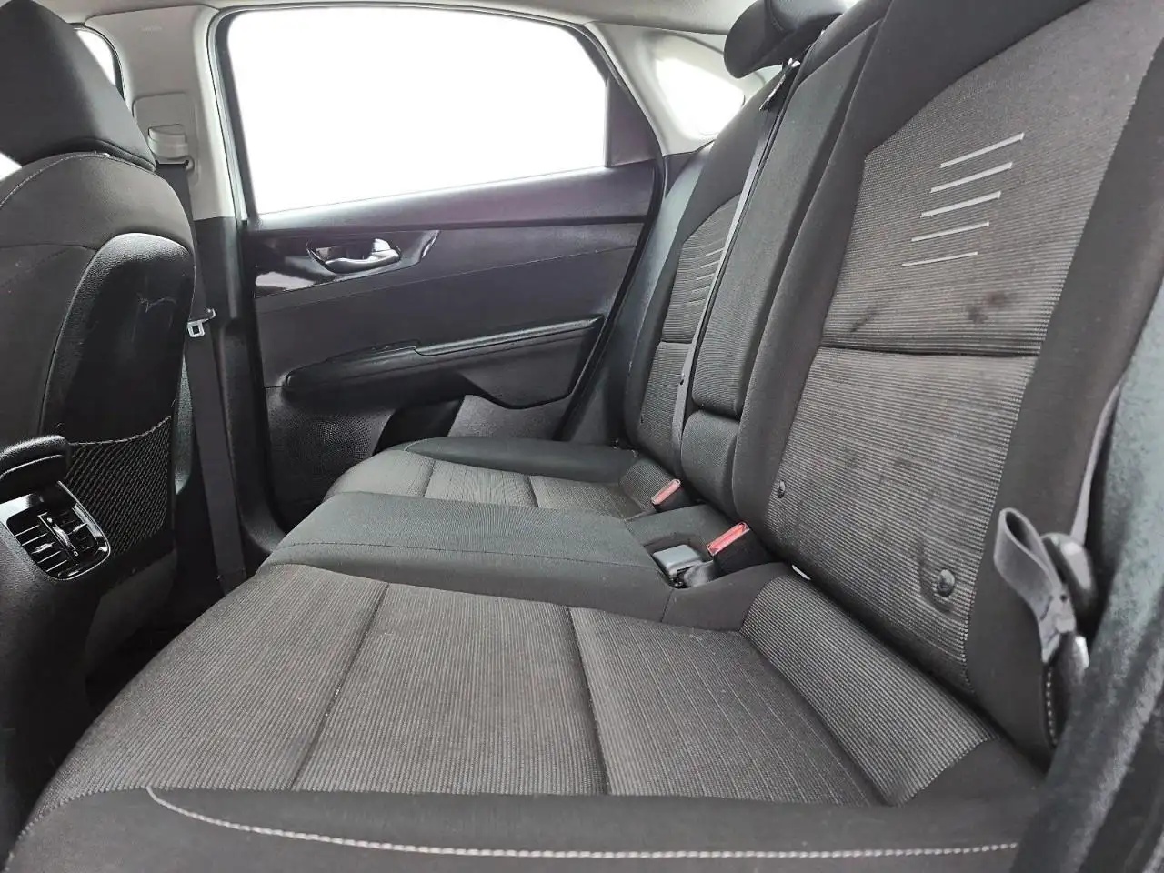 Kia Forte снимка Kia Forte