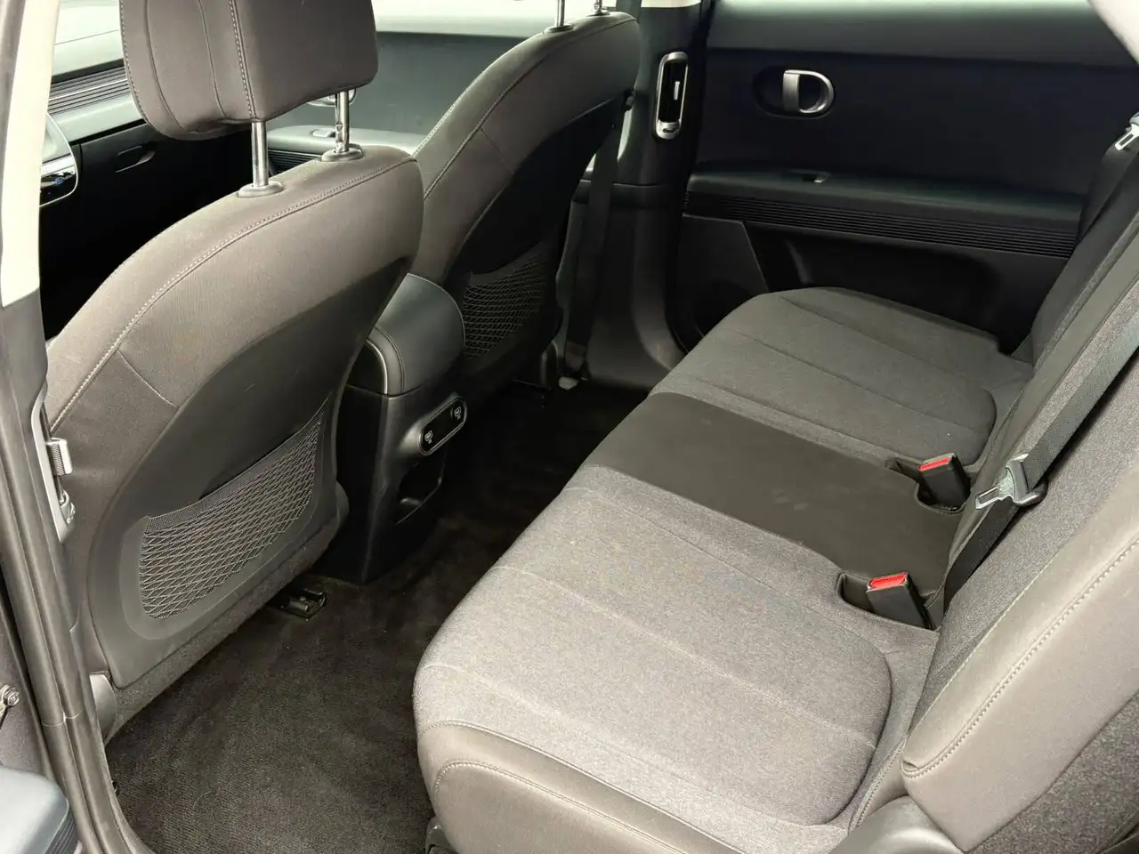 Hyundai IONIQ 5 photo Hyundai IONIQ 5