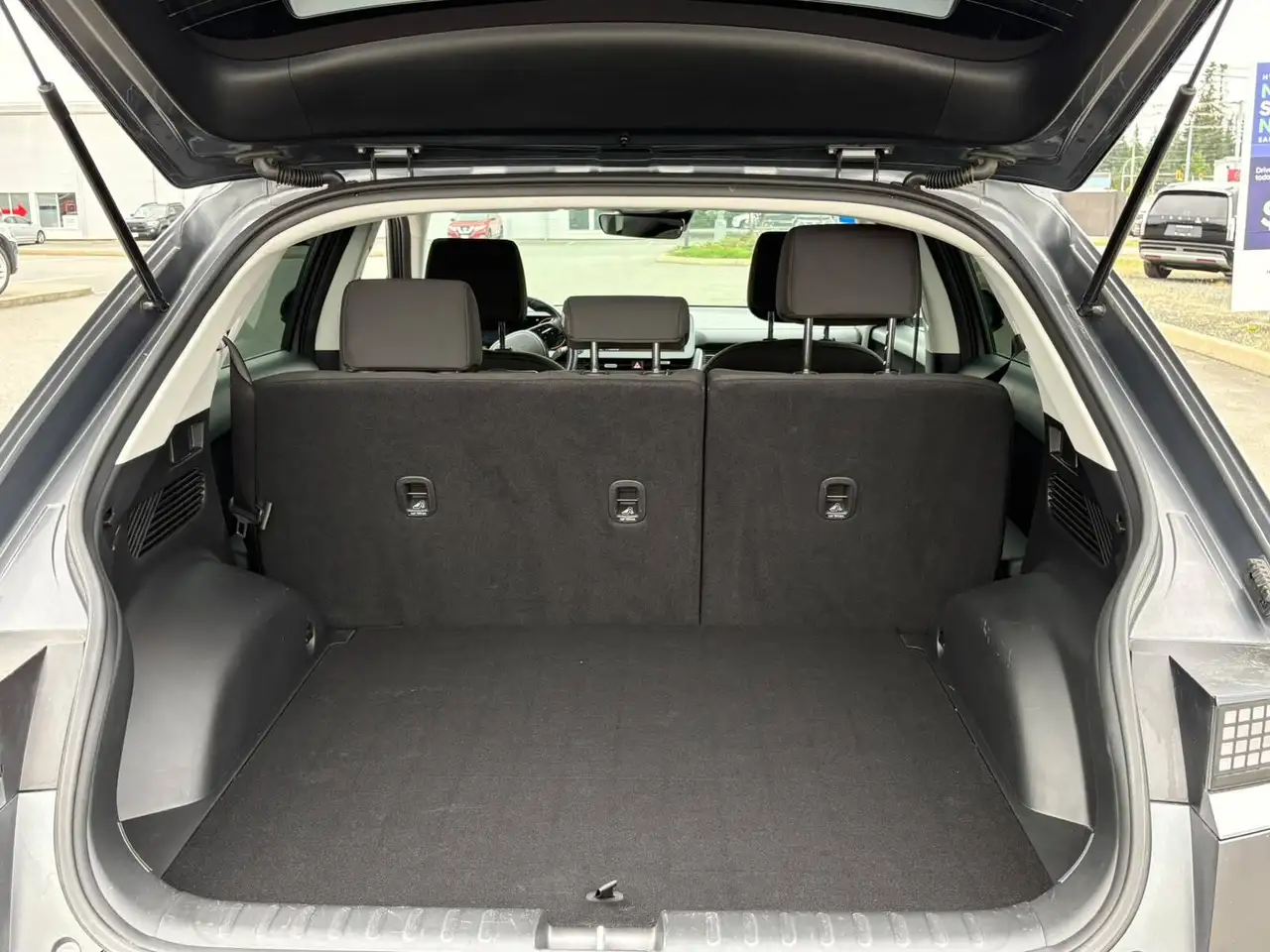 Hyundai IONIQ 5 photo Hyundai IONIQ 5