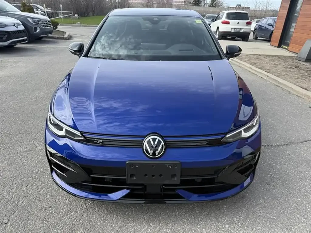 Volkswagen Golf R снимка Volkswagen Golf R