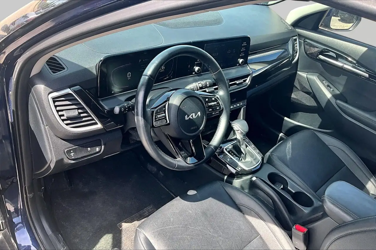 Kia Seltos снимка Kia Seltos