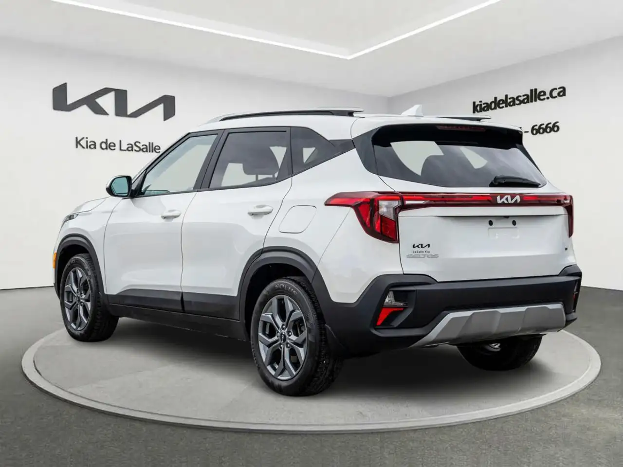 Kia Seltos photo Kia Seltos