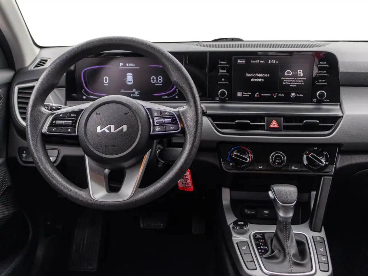 Kia Seltos photo Kia Seltos