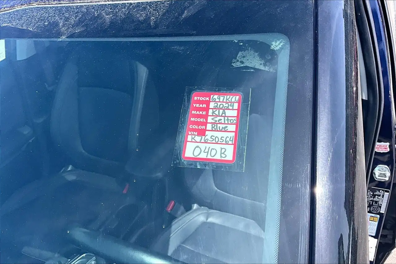 Kia Seltos снимка Kia Seltos