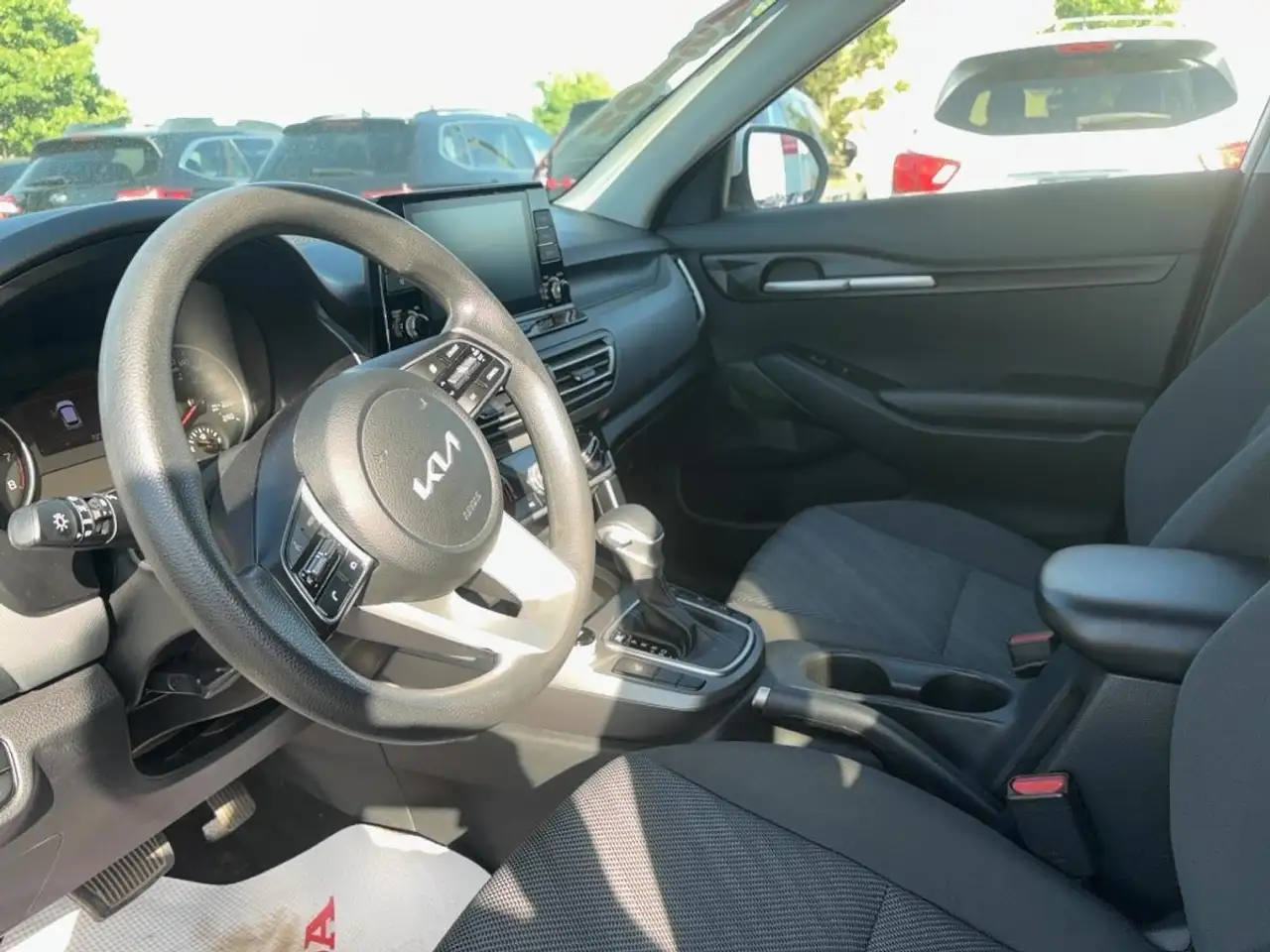 Kia Seltos снимка Kia Seltos