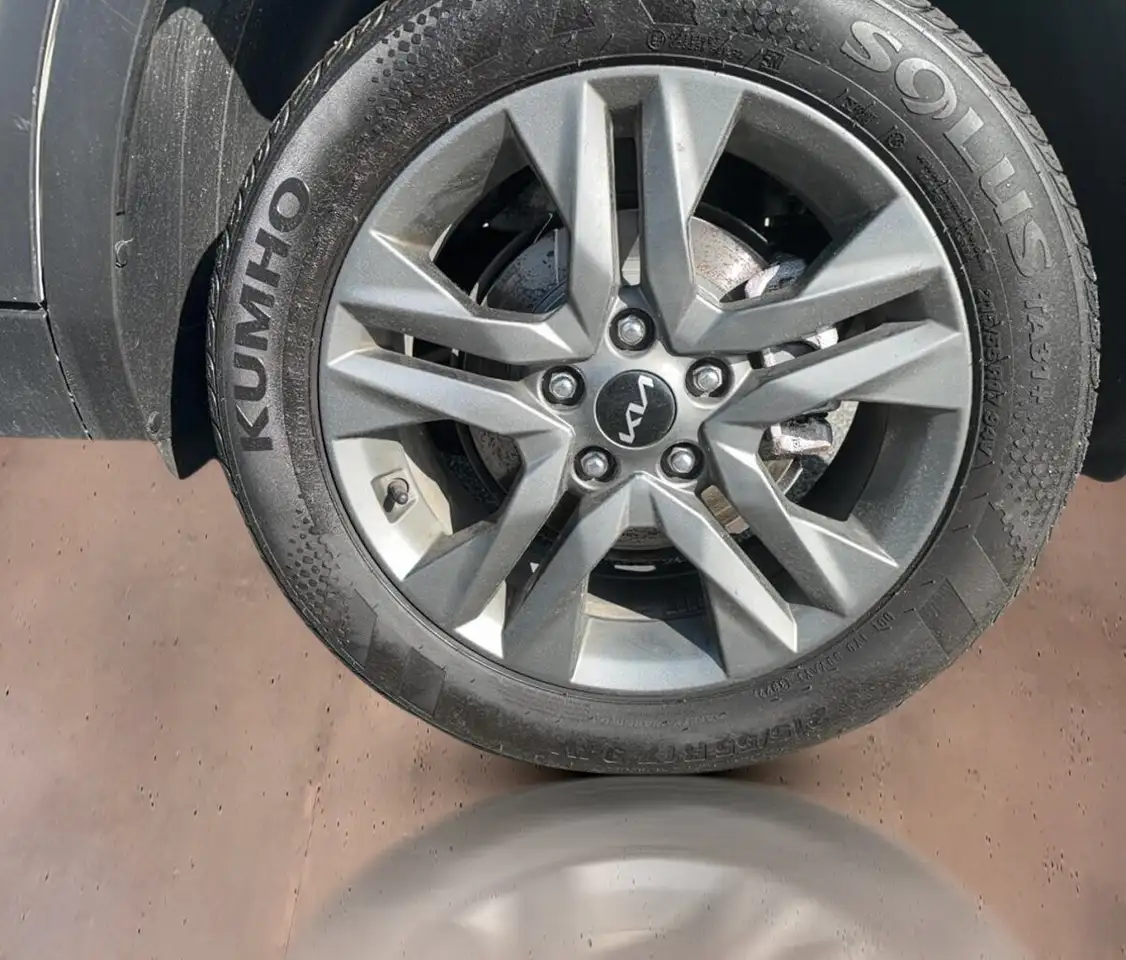 Kia Seltos снимка Kia Seltos