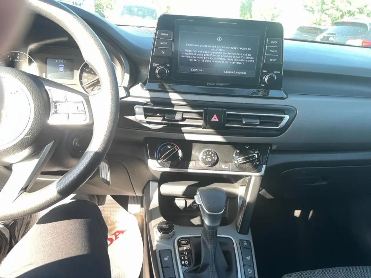 Kia Seltos снимка Kia Seltos
