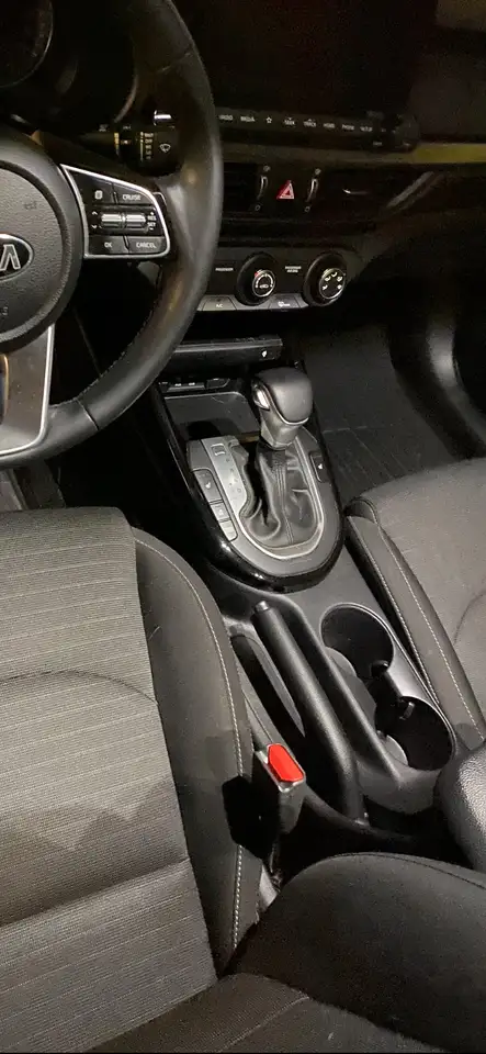 Kia Forte снимка Kia Forte