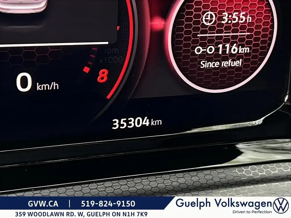 Volkswagen Golf GTI снимка Volkswagen Golf GTI