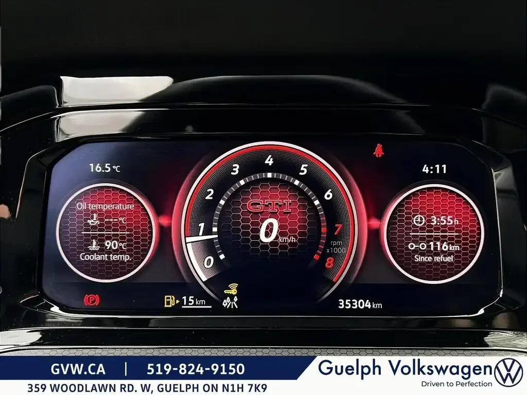 Volkswagen Golf GTI снимка Volkswagen Golf GTI