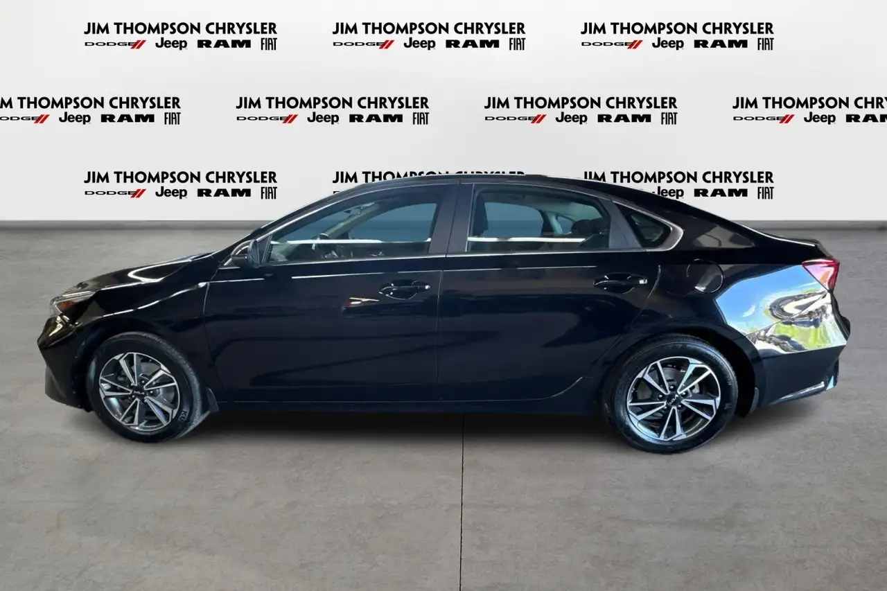 Kia Forte снимка Kia Forte