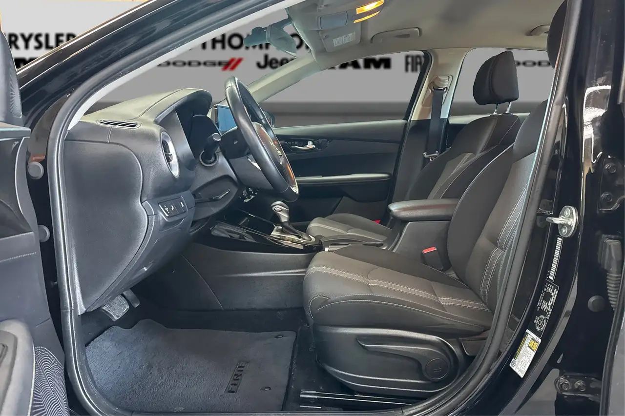 Kia Forte снимка Kia Forte