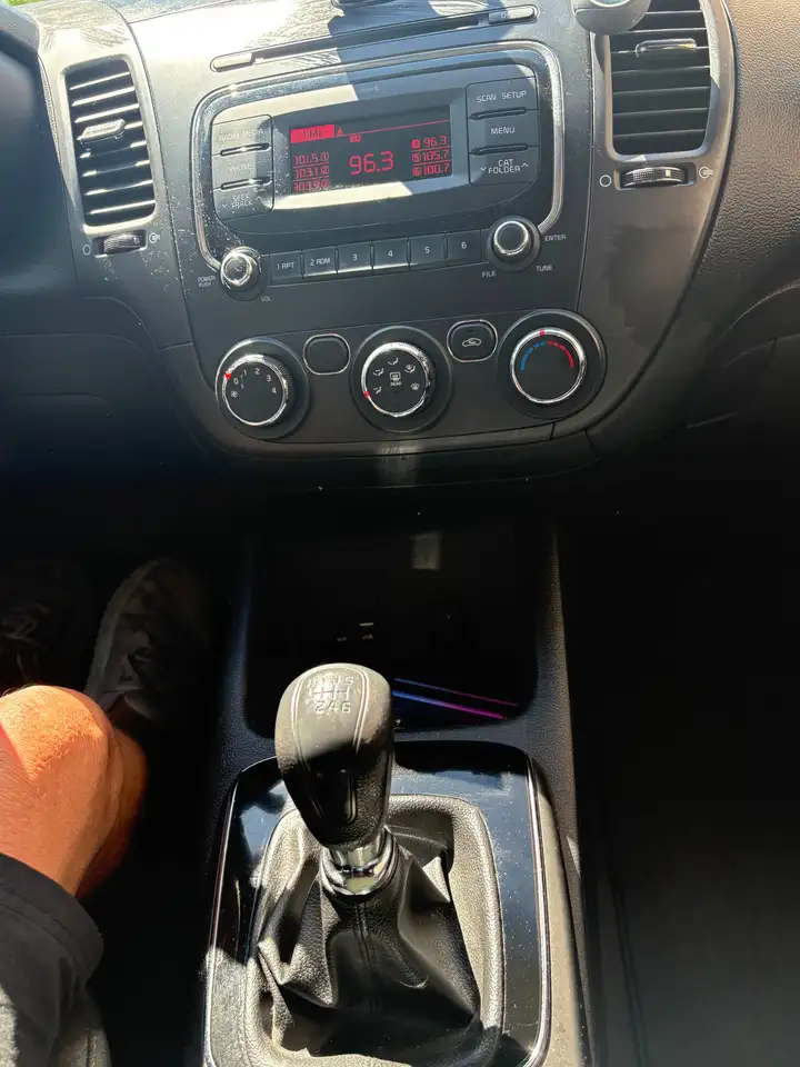 Kia Forte снимка Kia Forte