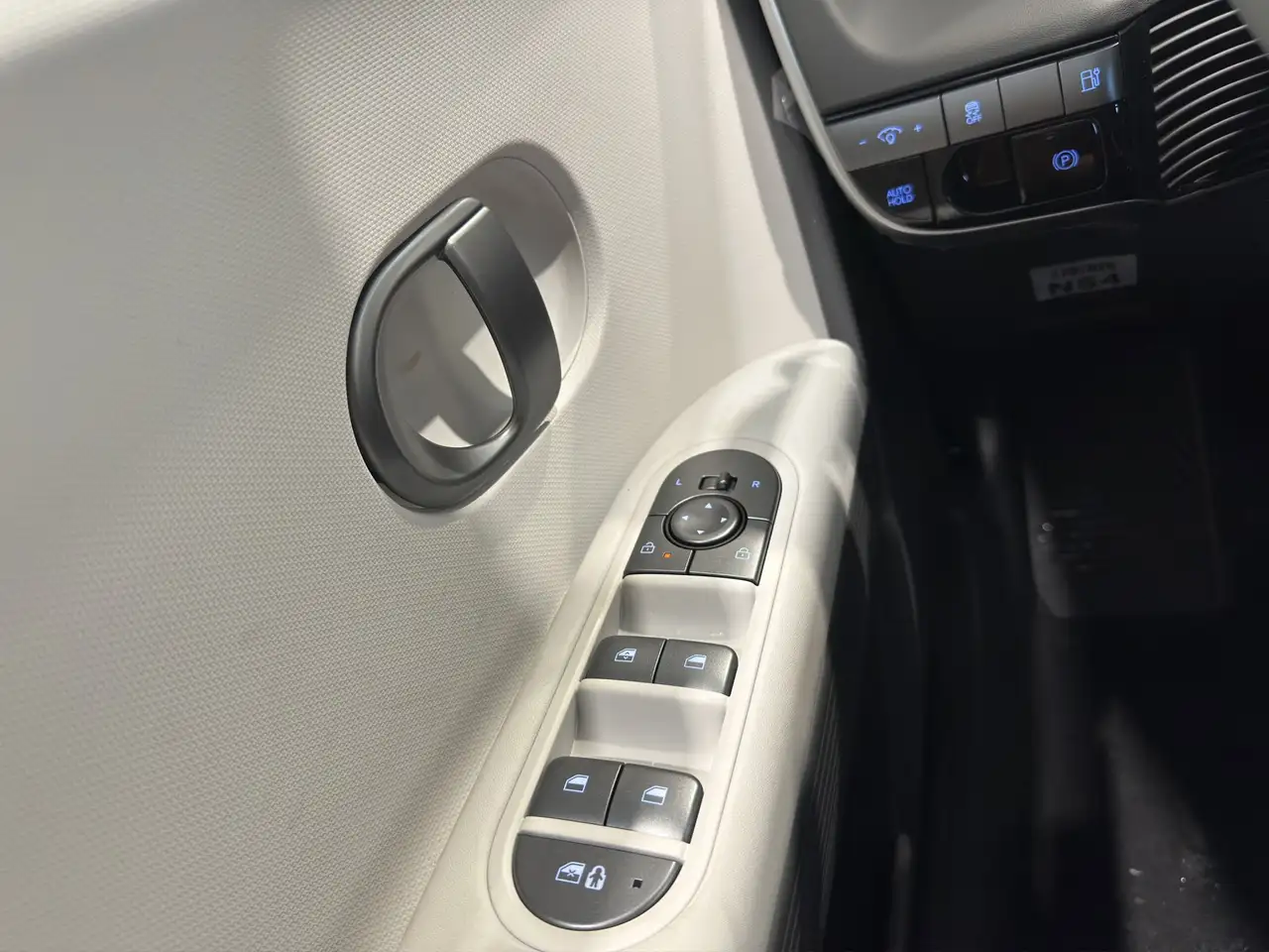 Hyundai IONIQ 5 снимка Hyundai IONIQ 5