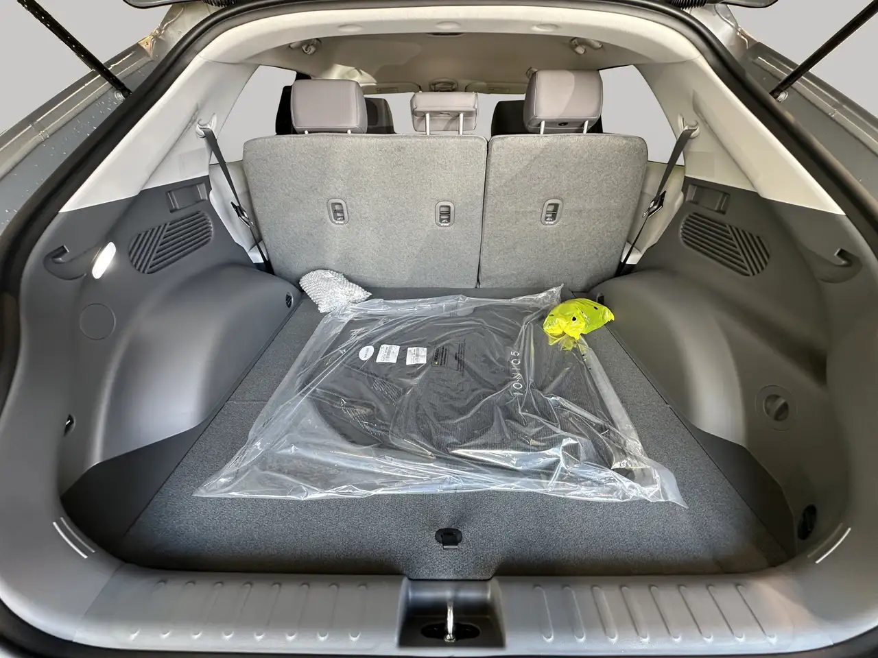Hyundai IONIQ 5 снимка Hyundai IONIQ 5