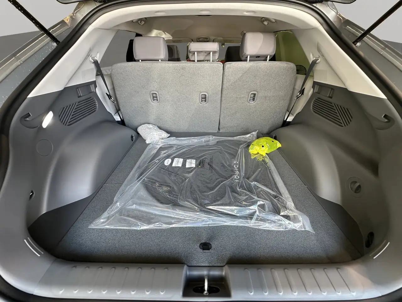 Hyundai IONIQ 5 снимка Hyundai IONIQ 5