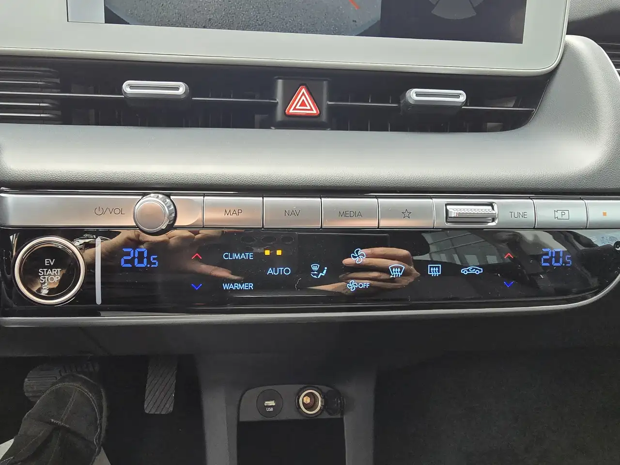 Hyundai IONIQ 5 снимка Hyundai IONIQ 5