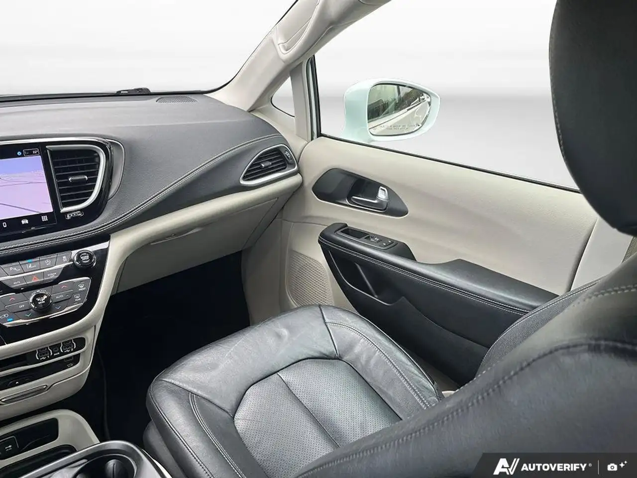 Chrysler Pacifica fotografie Chrysler Pacifica