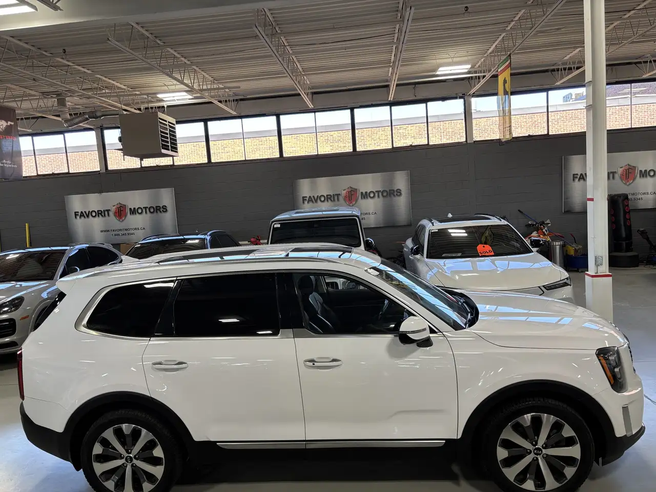 Kia Telluride снимка Kia Telluride