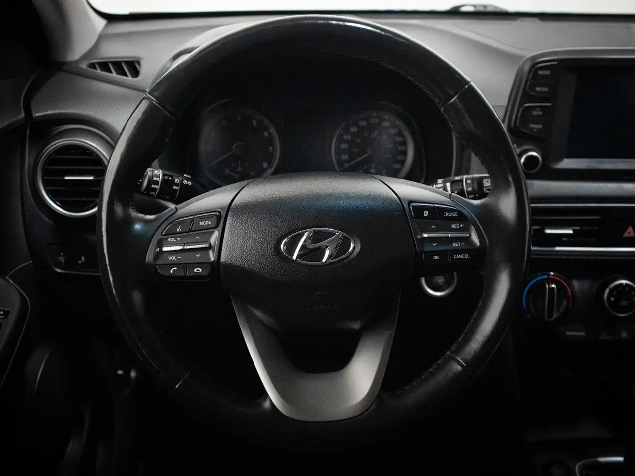 Hyundai KONA photo Hyundai KONA