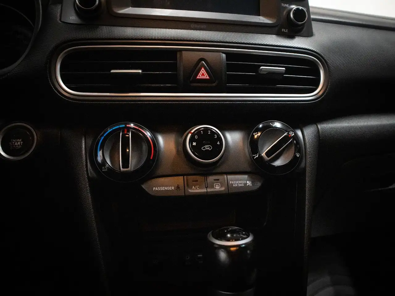 Hyundai KONA photo Hyundai KONA