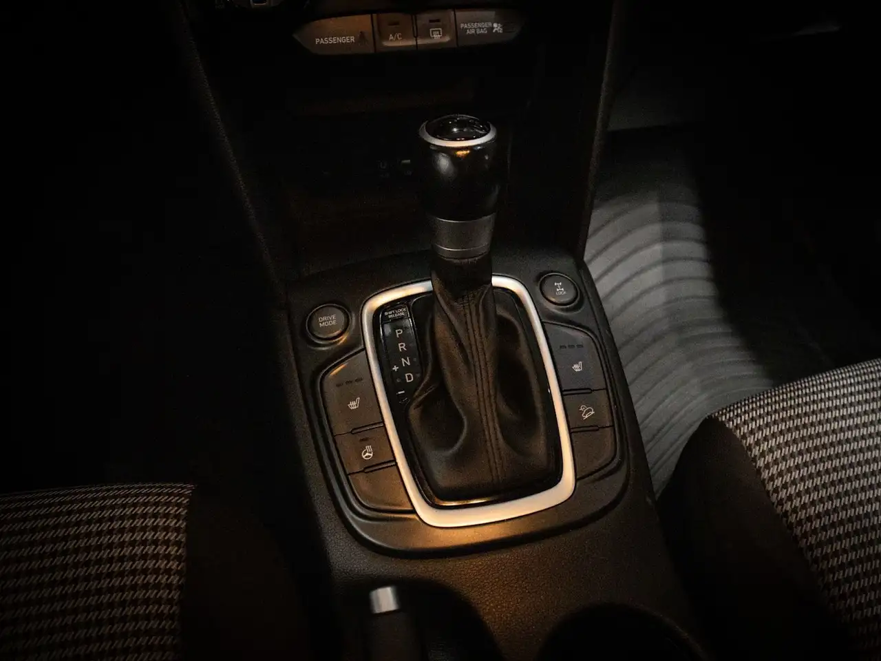 Hyundai KONA photo Hyundai KONA