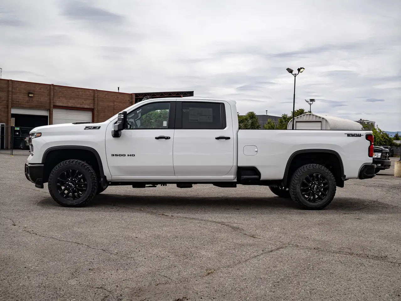 Chevrolet Silverado 3500 снимка Chevrolet Silverado 3500