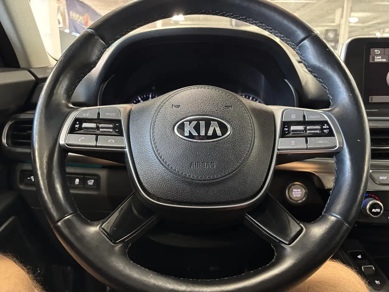 Kia Telluride снимка Kia Telluride