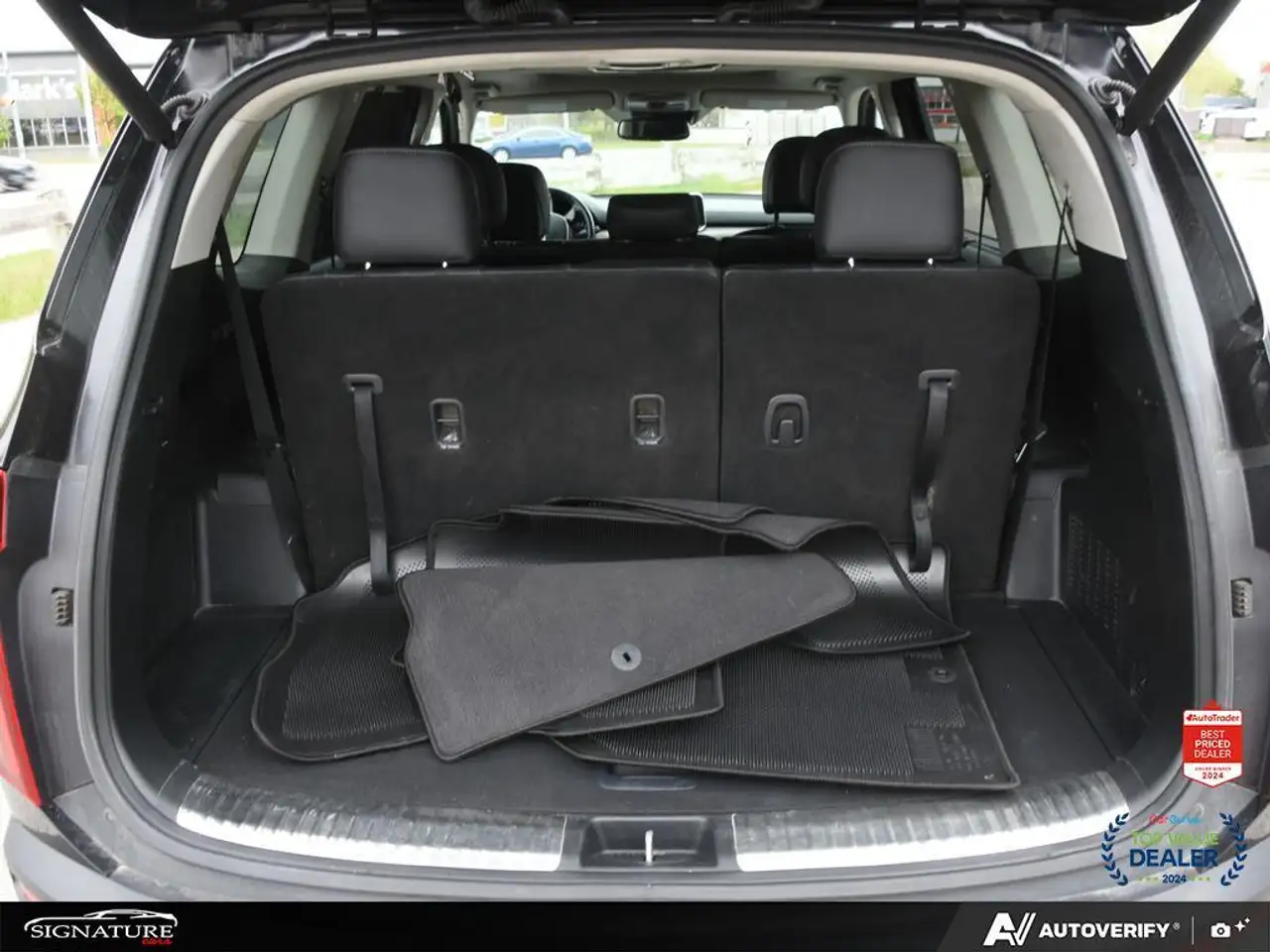 Kia Telluride снимка Kia Telluride