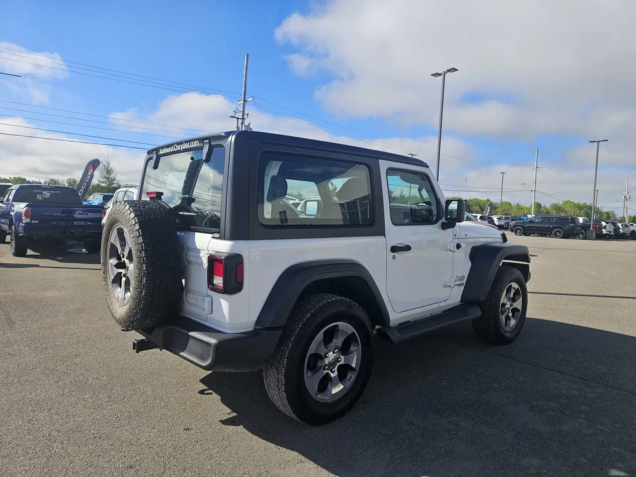 Jeep Wrangler снимка Jeep Wrangler