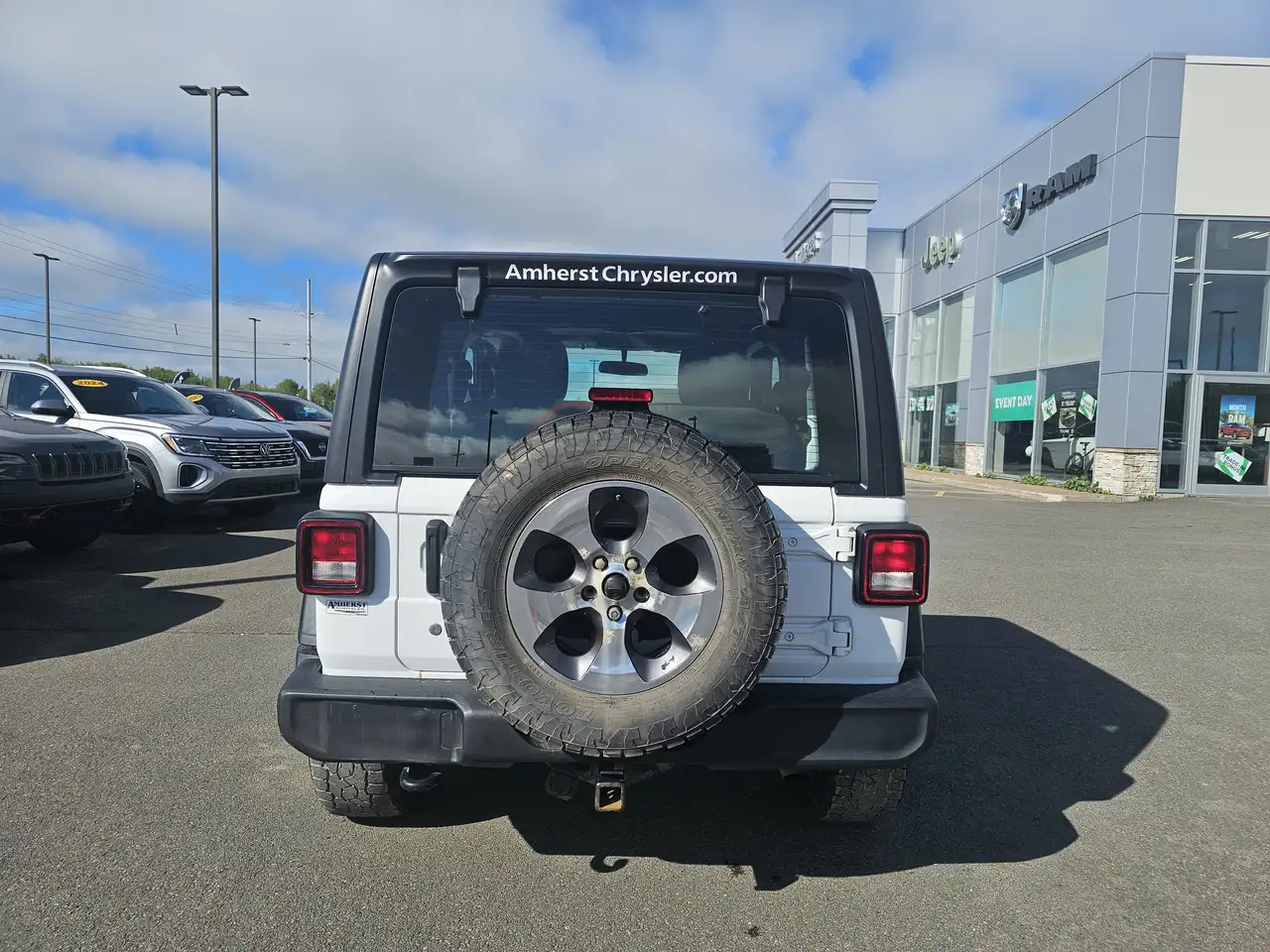 Jeep Wrangler снимка Jeep Wrangler