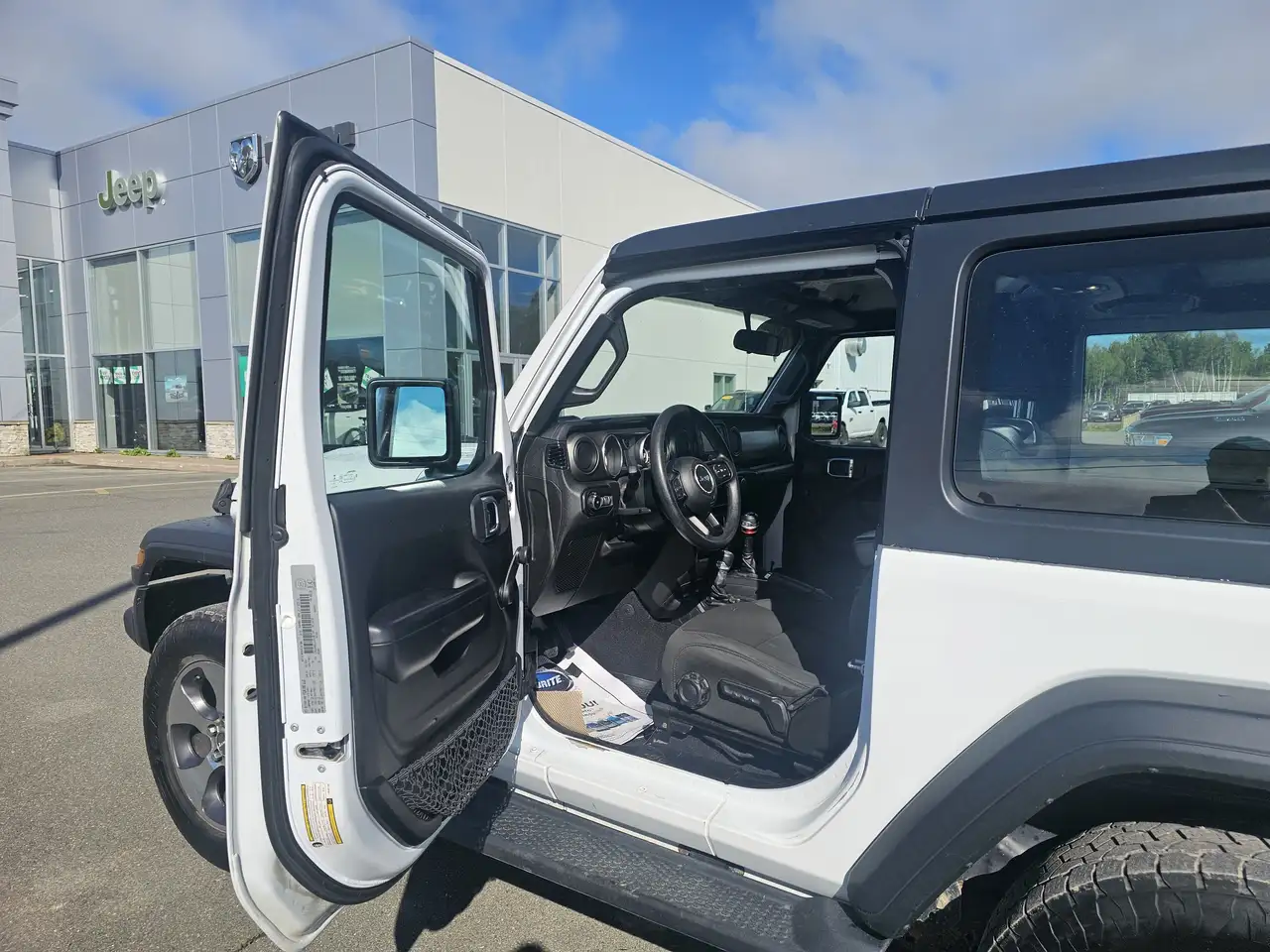 Jeep Wrangler снимка Jeep Wrangler
