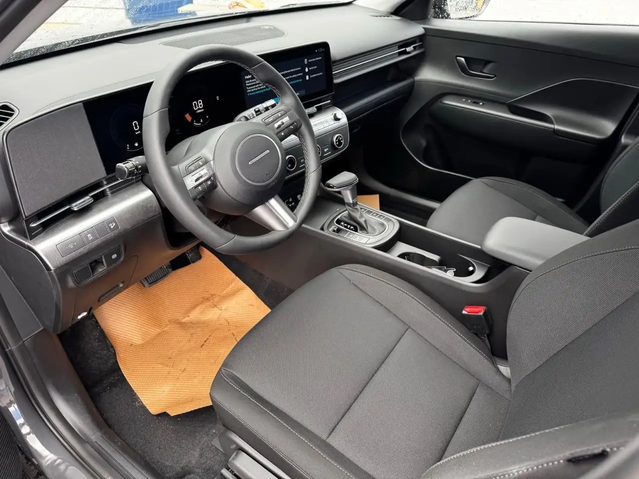 Hyundai KONA снимка Hyundai KONA