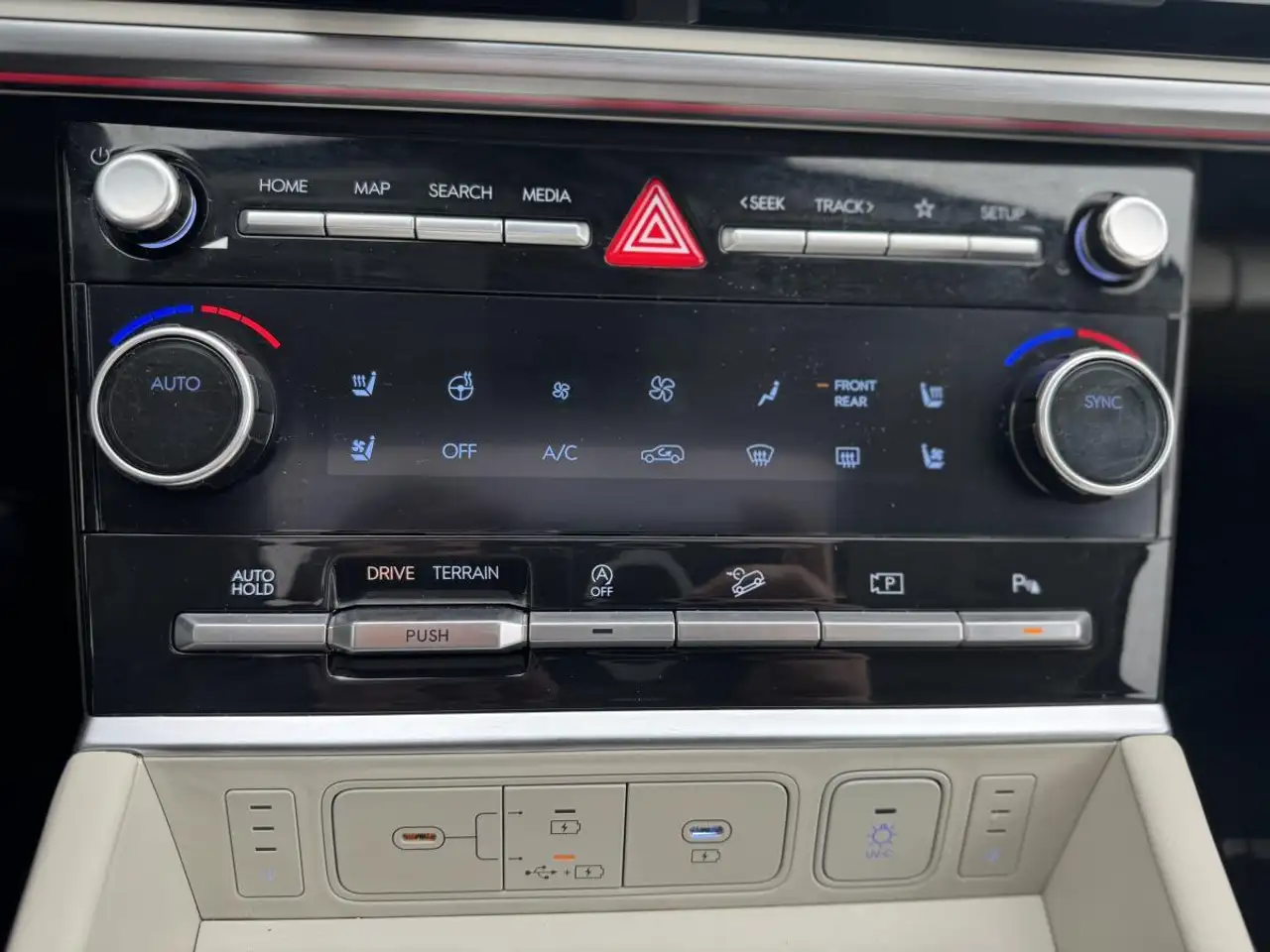 Hyundai SANTA FE снимка Hyundai SANTA FE